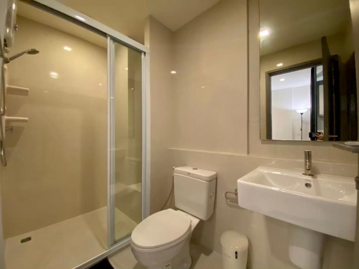 The Base By Fantasea Beach Apartment Pattaya Bagian luar foto