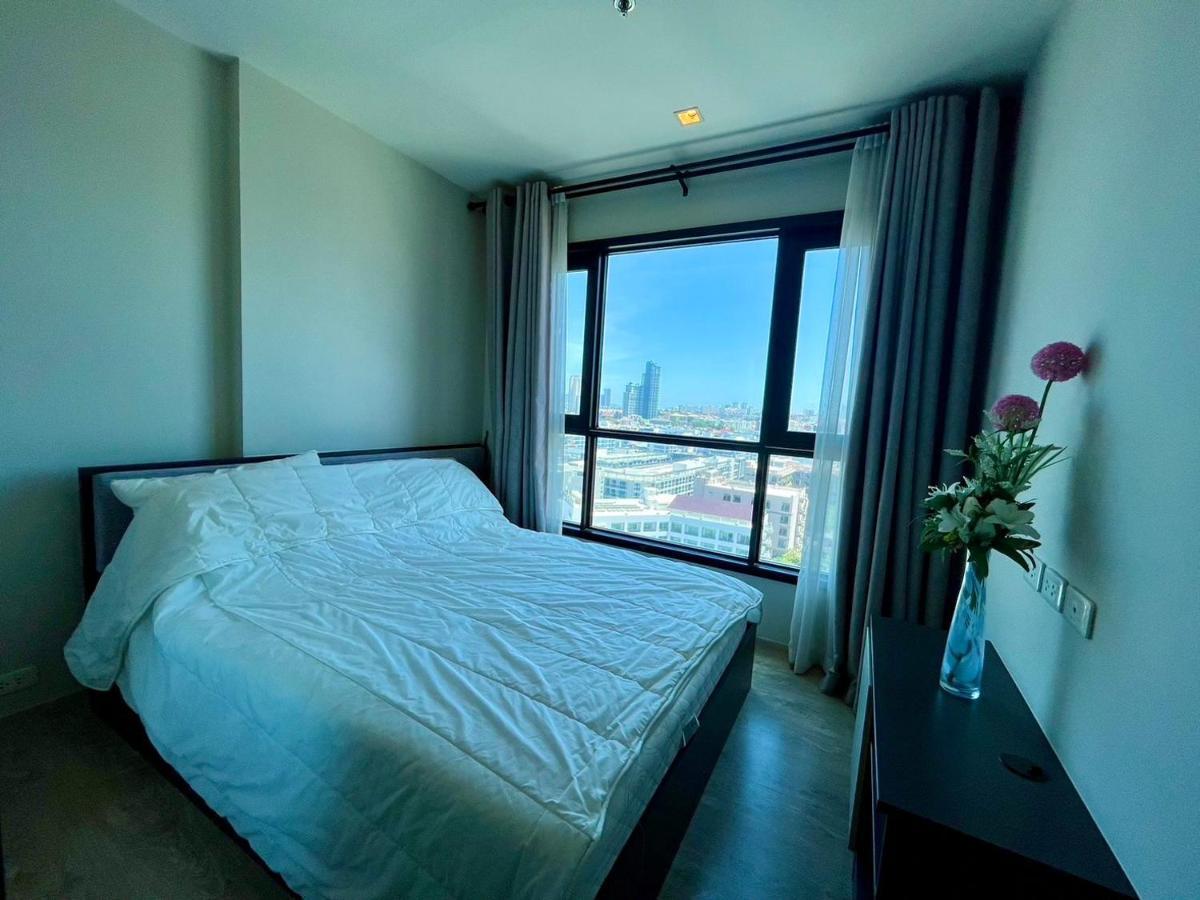 The Base By Fantasea Beach Apartment Pattaya Bagian luar foto