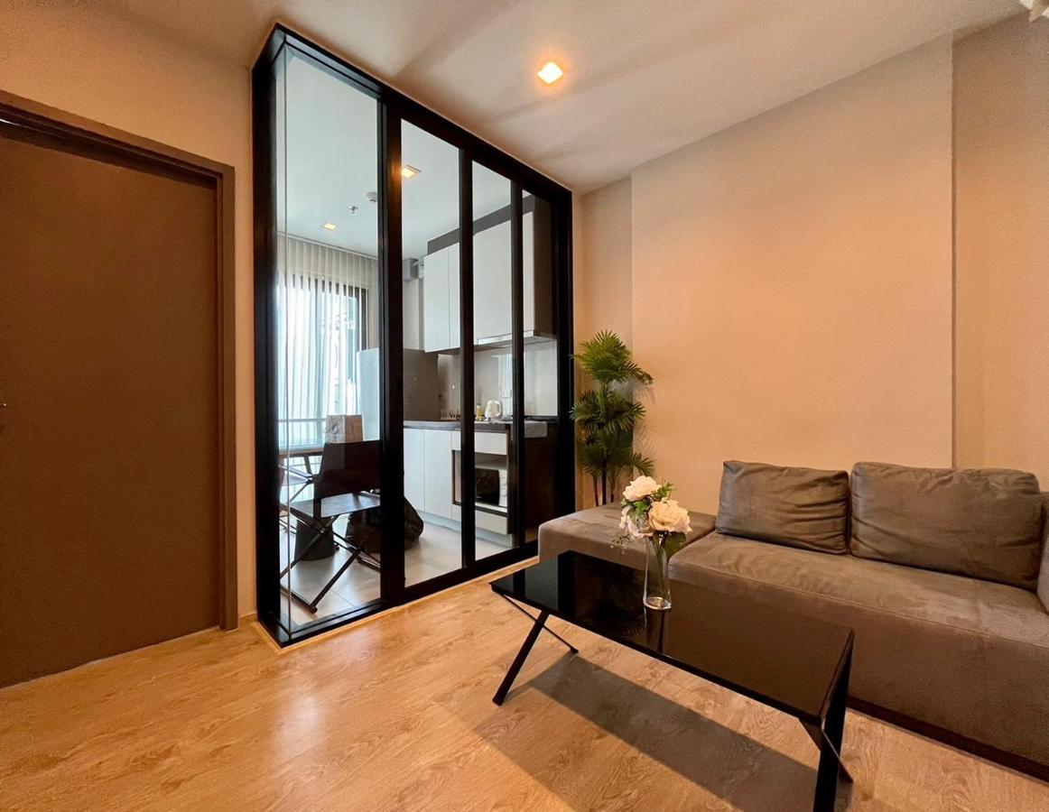 The Base By Fantasea Beach Apartment Pattaya Bagian luar foto