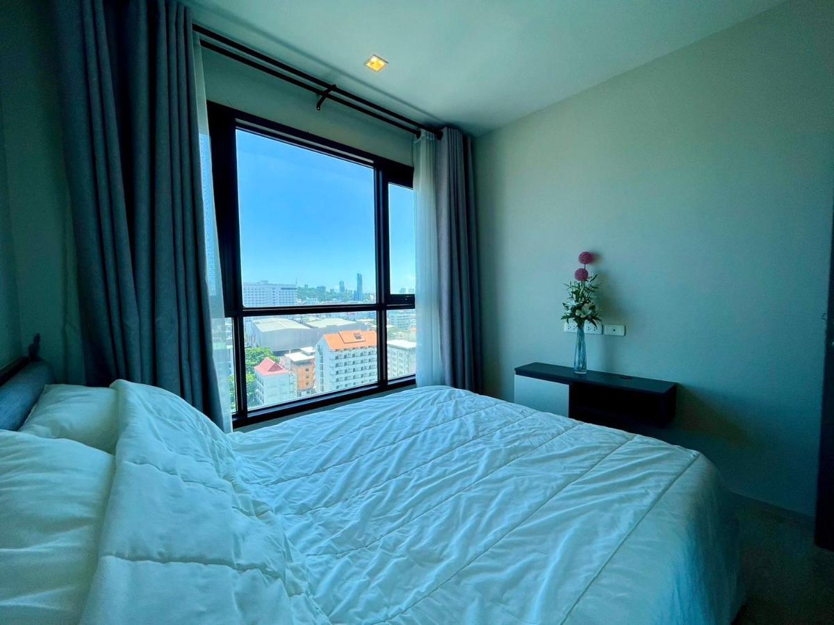 The Base By Fantasea Beach Apartment Pattaya Bagian luar foto