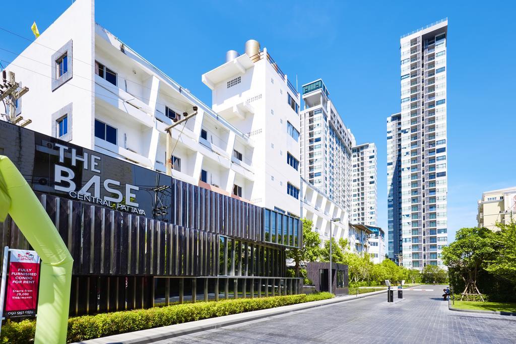 The Base By Fantasea Beach Apartment Pattaya Bagian luar foto