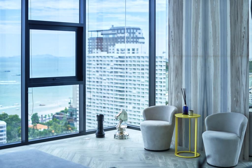 The Base By Fantasea Beach Apartment Pattaya Bagian luar foto