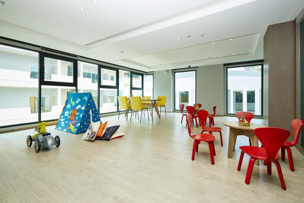 The Base By Fantasea Beach Apartment Pattaya Bagian luar foto